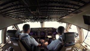 Boeing 747-400 - посадка во Внуково