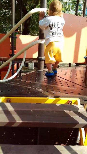 На площадках Москвы #семья #море #август24 #travel #отдых #sum смотреть онлайн