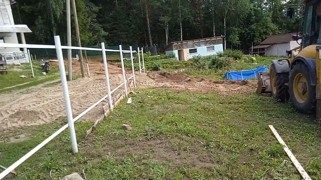 начал стройку второго дома, подготовка под фундамент, смотреть онлайн