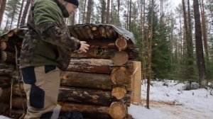 ИЗБА В ТАЙГЕ. УСТАНОВИЛИ ПЕЧЬ В ИЗБУ. ГОТОВИМ ШАШЛЫК НА