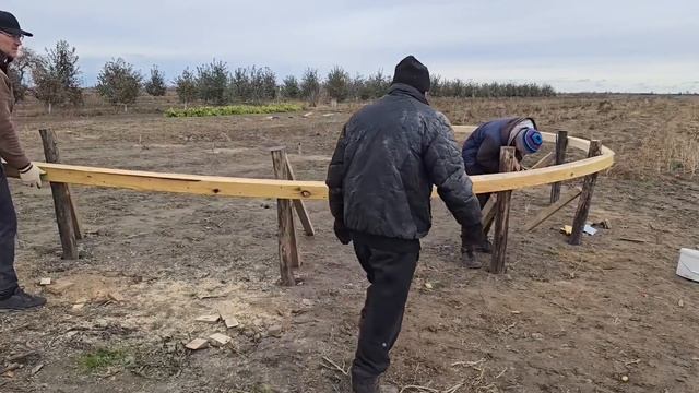 Строим теплицу без одного деревянного столба! смотреть онлайн