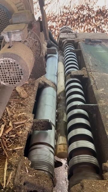 bend wood to make broom handle#machine #worship