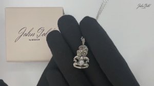 Скульптурная подвеска из белого золота с художественным чернением и природным бриллиантом Хей Тики