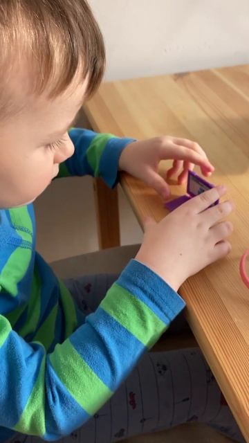 Работает, как папа)) #мама #baby #буднисмалышом #дети #среб
