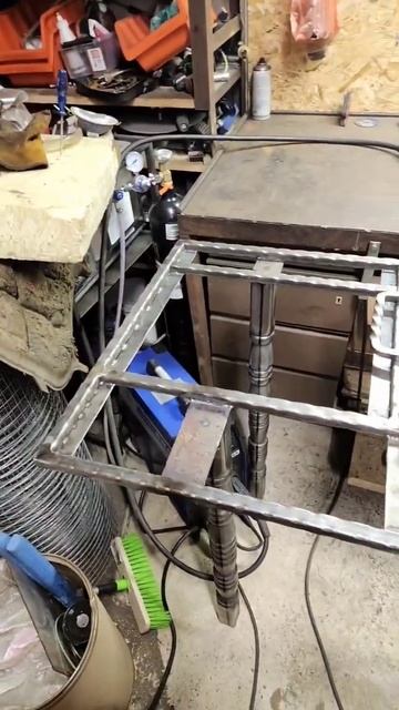 Процесс изготовления большого мангала "РУСЬ" со стола? смотреть онлайн