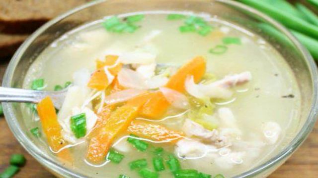 Суп из цыпленка с горошком