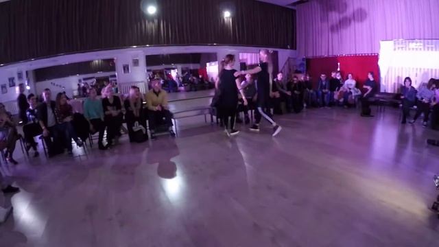 RMB vol.2 - Double Flow(win) vs Foxy & Bambina(win) vs Mad Cat & Liberty - 1 раунд смотреть онлайн