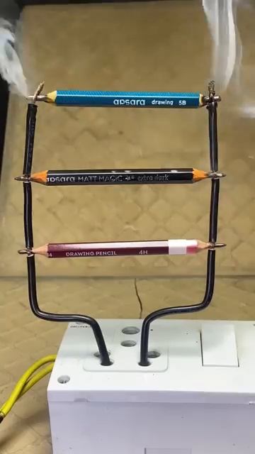 Apsara 5B apsara 4H domes mate pancil vs 220v electricity #experiment #electrical #science #shotrs