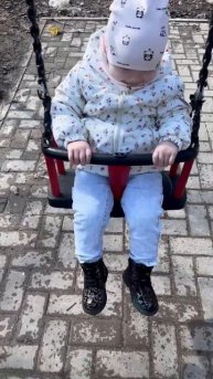 Любимые качели #baby #family #дети #малыши #дочка #малыш #семь