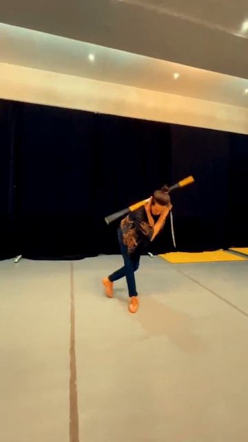 Staff spinning 2020 martial arts Вращение палки 2020 БАНДА ТОПОРОВ смотреть онлайн