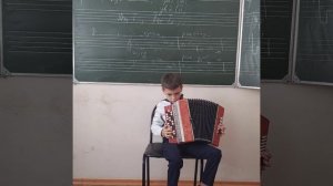 Чешская народная песня "По ягоды". Шакиров Эмиль, 7 лет.