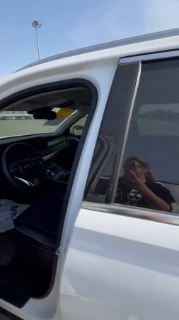 Автомобиль уже оплачен и прибыл на нашу стоянку в Корее.