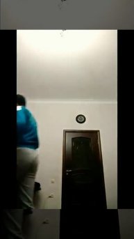 Игрок наряжает ëлку 🎄