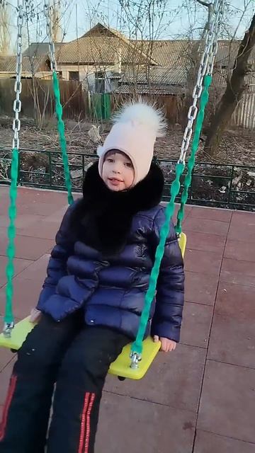 новая детская площадка 💪#макеевка #ханженково смотреть онлайн