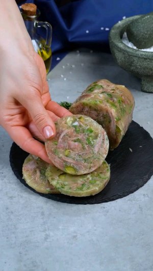 Лучшей идеи нет, просто полейте мясо колой