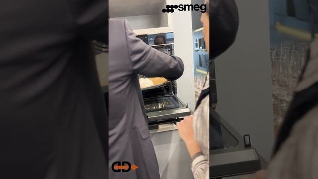 Печем хлеб в духовом шкафу Smeg