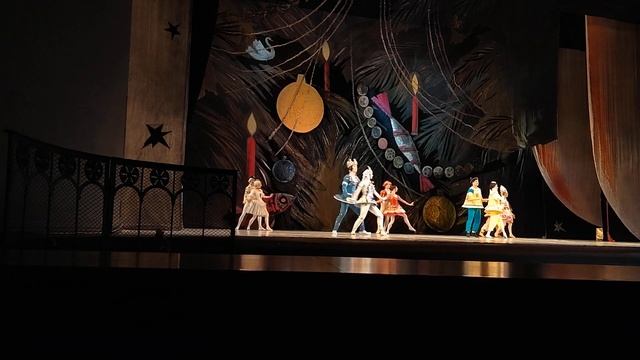 Фрагмент из балета П.И.Чайковского "Щелкунчик" (11). 13.02.24 смотреть онлайн