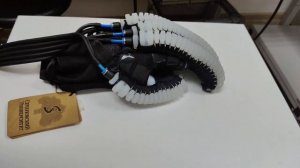 Реабилитационная пневматическая перчатка  «PneuNet»
