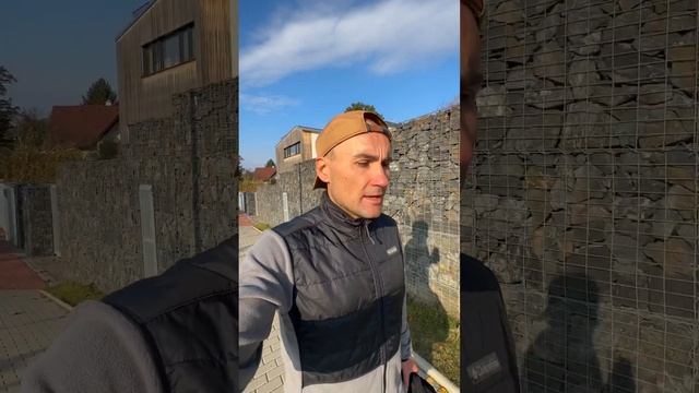 Молоток И Палец И Десять Лет смотреть онлайн