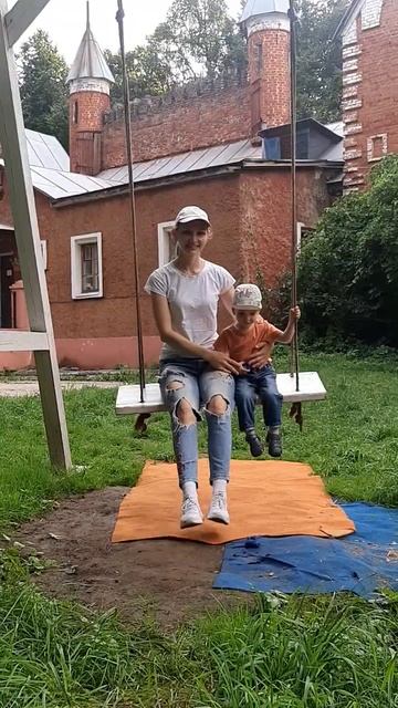 #качели #прогулкапешком #усадьба #мамасына