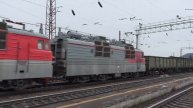 Передача из Красноуфимска ВЛ80С-814793Б с грузовым поездом отправляется со станции Лиски, Валуйки