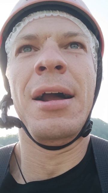 канатная качель над пропастью, длинной в 1,3 км смотреть онлайн