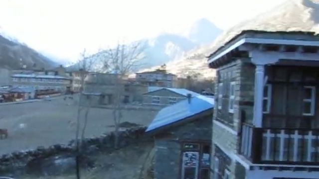 Панорама из лоджа в Мананге. Непал. Гималаи. 3500м