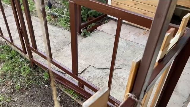 Как покрасить забор без кисточки и валика... просто рук