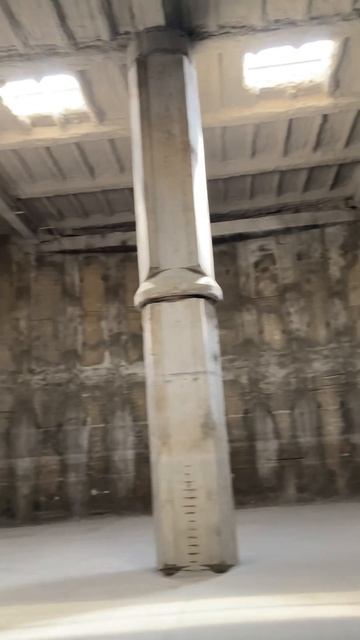 Подземный колодец, построенный в СССР в 70-е годы. Наход смотреть онлайн