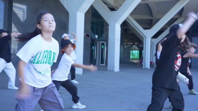 DANCE HIP HOP/ ХИП ХОП ТАНЦЫ #танцы #хипхоп #youtube #қазақшавлог смотреть онлайн
