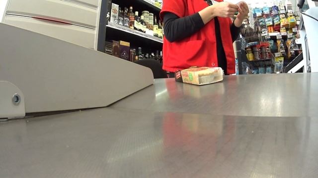 Магнит. г.Петрозаводск, пр.Лесной, 35. Вкрадчиво, на мягких лапах... смотреть онлайн