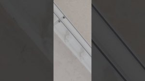 Установка алюминиевого карниза симпл на Эркерное окн?