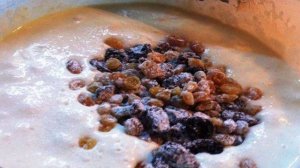 Запеканка творожная с изюмом