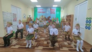 Игра на ложках и свистульках под песню "Смуглянка"