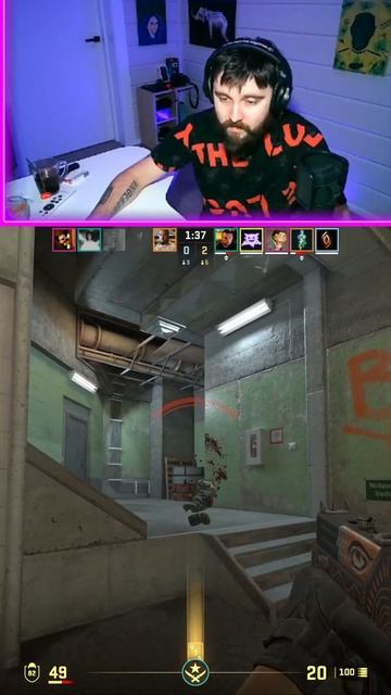 Стрельба на детской площадке в кс2😂 #ксгоприколы #counter смотреть онлайн