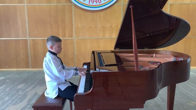 Канський Максим 11 років. Д  Кабалевський Етюд Фа мажор