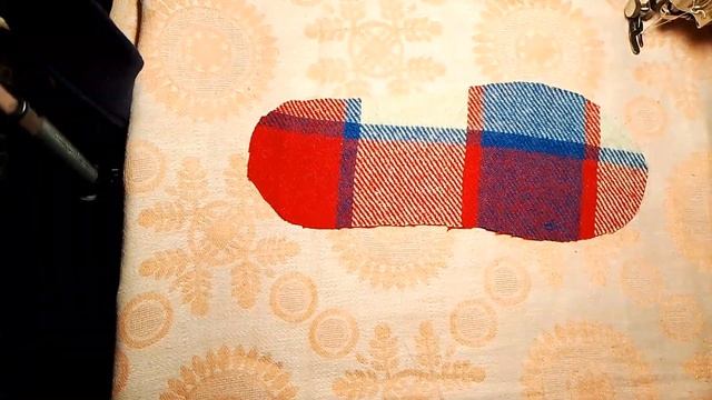 В новых тапках в новый год. А шить их очень легко.Шью н? смотреть онлайн