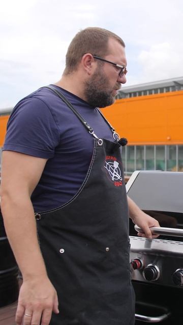 СВИНАЯ РУЛЬКА НА ГАЗОВОМ ГРИЛЕ #shorts #гриль #свинаяруль?