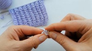 Нежный узор спицами на основе полупатентной резинки