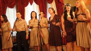 Джазовый хор Московского колледжа импровизационной музыки «Honey Jazz Choir» (рук. Людмила Ханина).