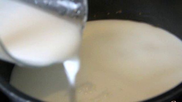 Запеканка из рыбы с грибами под белым соусом