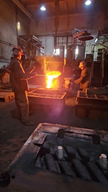 Разливка стали. Литейный цех. смотреть онлайн