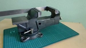 Тиски 100 мм HARDEN