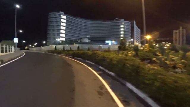 Пешком от аэропорта на автодром Сочи - 2019. Часть 7 . Охрана, встаёт ох рано... смотреть онлайн