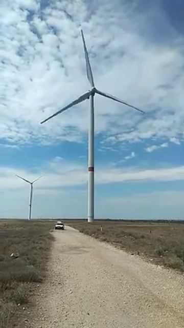 Ветряная мельница. Будто попал на другую планету 😁 смотреть онлайн