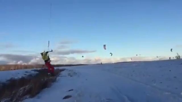 Прыжок на кайте через малый овраг Подольских полей