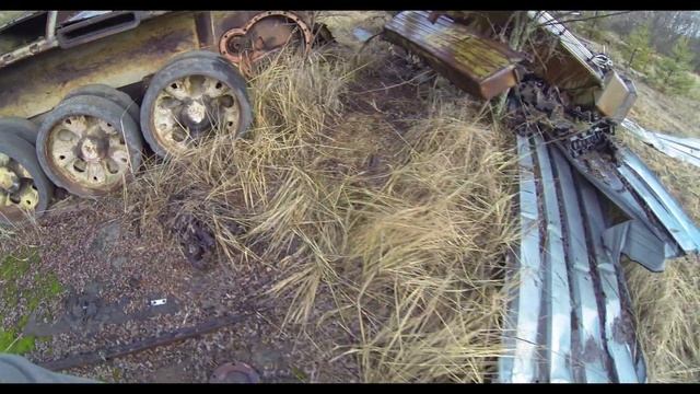 Chernobyl Exclusion Zone. Combat engineering vehicles IMR - 2 (ИМР-2) before dismantling смотреть онлайн