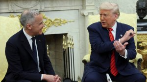 «Никогда не говори никогда»: Трамп снова попробовал купить Канаду