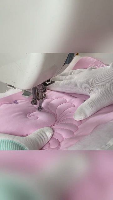 Перья в стёжке. Free motion quilting. смотреть онлайн