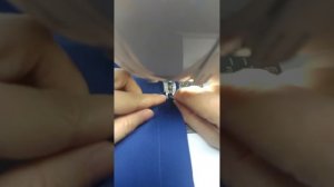 Как пришить пуговицы с четырьмя отверстиями на швейно